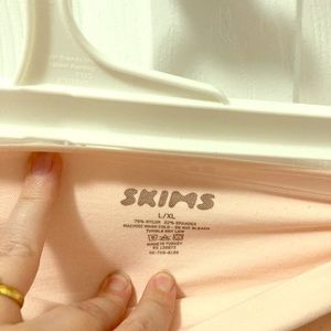 SKIMS CORE CONTROL THONG | QUARTZ